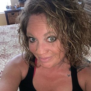 Meet your Posher, Carrie